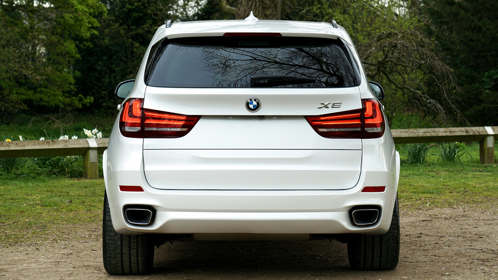 bmw x5 white